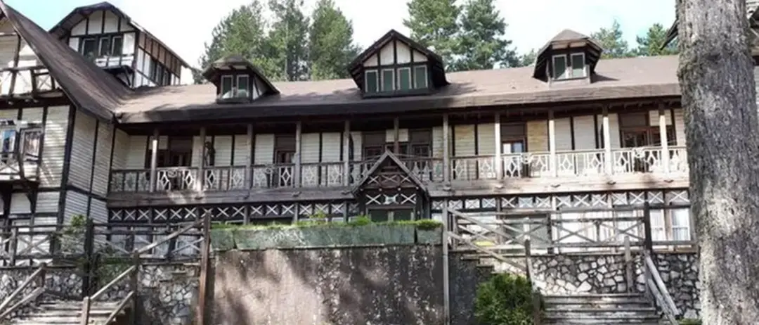 Grande Albergo delle Fate, il sindaco di Taverna al Prefetto: «Prosegue il suo inutilizzo, intervento non più rinviabile»\n