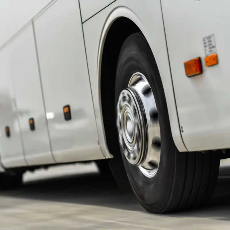 Biglietti bus più cari tra Cosenza, Rende e Unical: Rifondazione attacca «Mobilità a rischio»\n