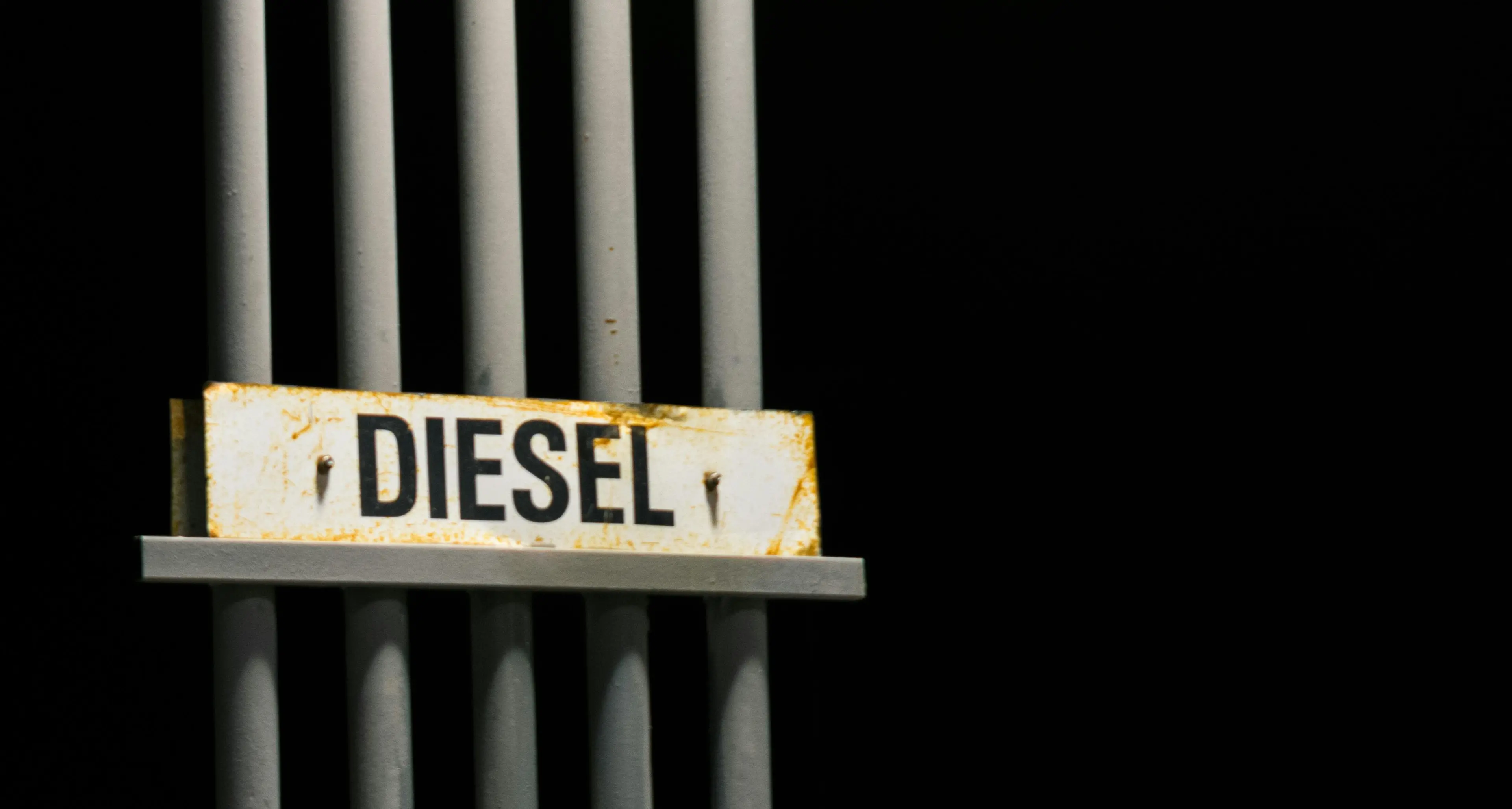 Hormuz, il diesel e il futuro che non stiamo costruendo: la crisi dello Stretto che nessuno in Calabria prende sul serio\n\n\n