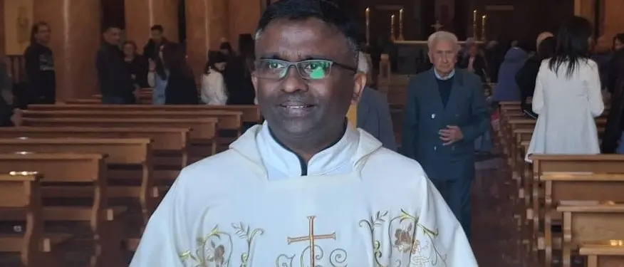 Mileto in festa per i 17anni di sacerdozio di don Jesu Karunanidhi: «Grato a monsignor Nostro per avermi accolto come un figlio»\n