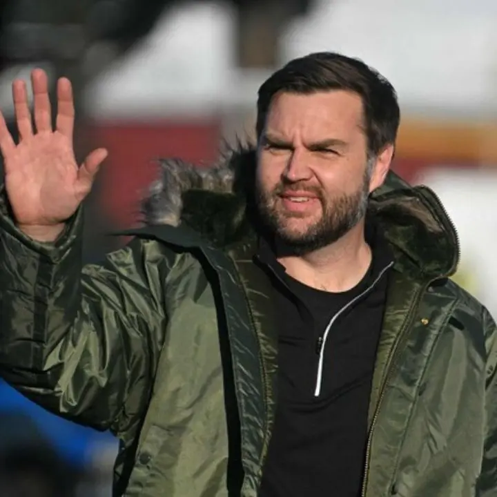 Crisi Iran–Usa: Vance vola a Islamabad mentre il cessate il fuoco sta per scadere\n