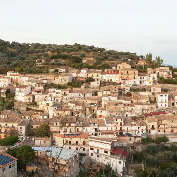 Sant’Ilario dello Jonio, domenica prossima a Condojanni “Le Vie del Vino 2026”\n