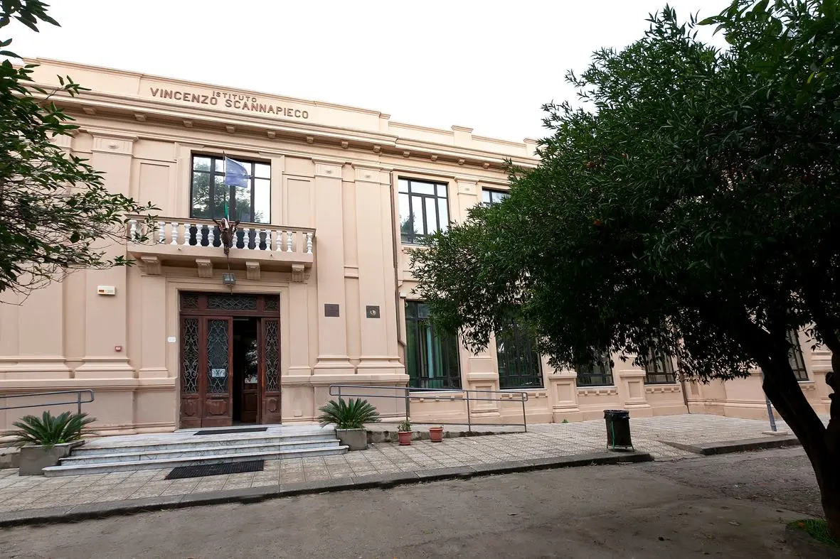Locri, liceo classico ancora chiuso dopo l’allagamento: giovedì sopralluogo\n