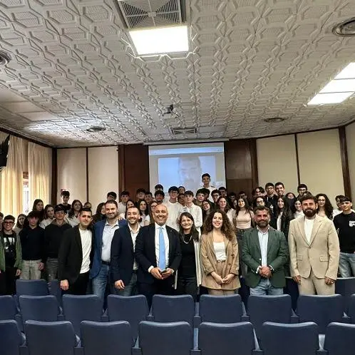 Reggio, a\u00A0Confindustria premiata la migliore idea di impresa del percorso alternanza scuola-lavoro\n