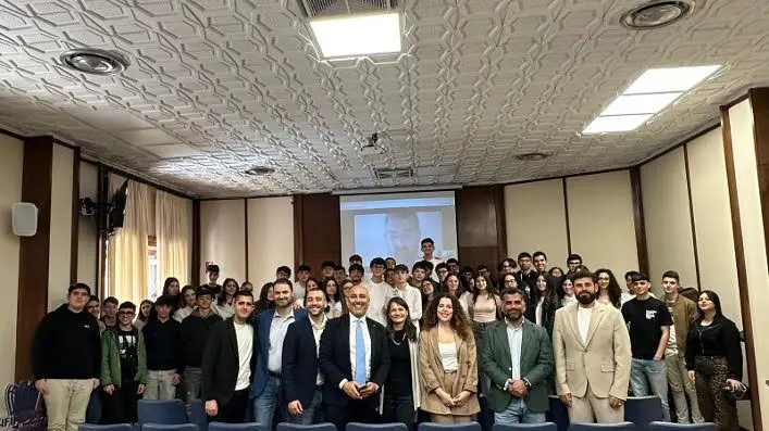 Reggio, a\u00A0Confindustria premiata la migliore idea di impresa del percorso alternanza scuola-lavoro\n