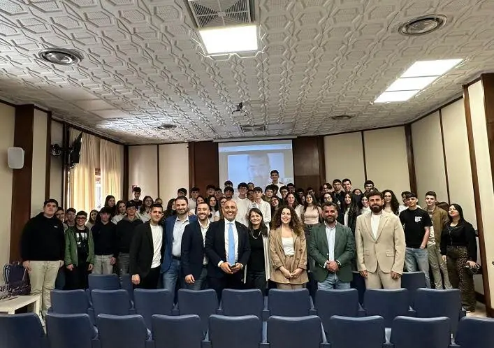 Reggio, a\u00A0Confindustria premiata la migliore idea di impresa del percorso alternanza scuola-lavoro\n