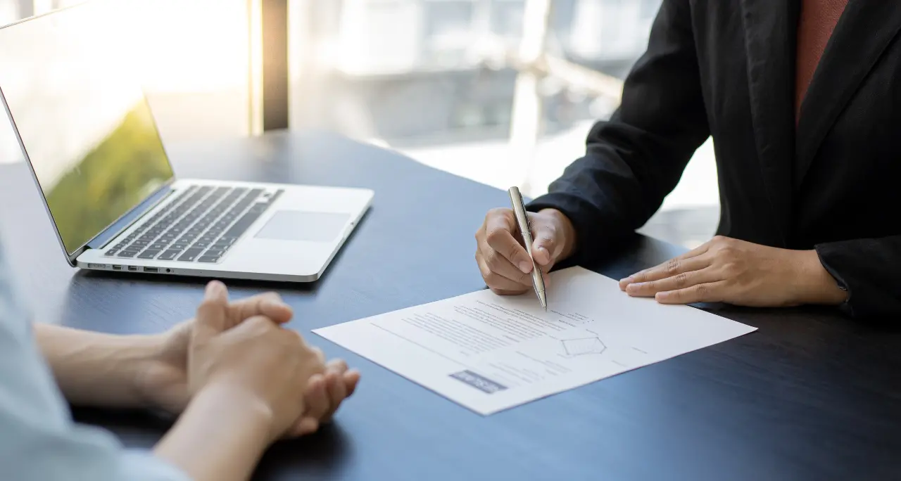 In Europa occupazione record nel 2025\u00A0ma l’Italia resta fanalino di coda,\u00A0pesa il divario nel lavoro femminile\n