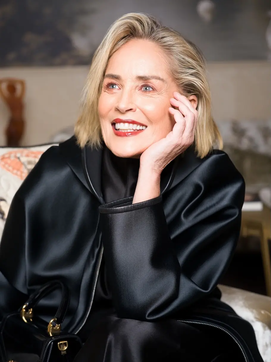 Sharon Stone a Soverato al Magna Grecia Film Festival, l’icona di Hollywood riceverà la colonna d’oro\n