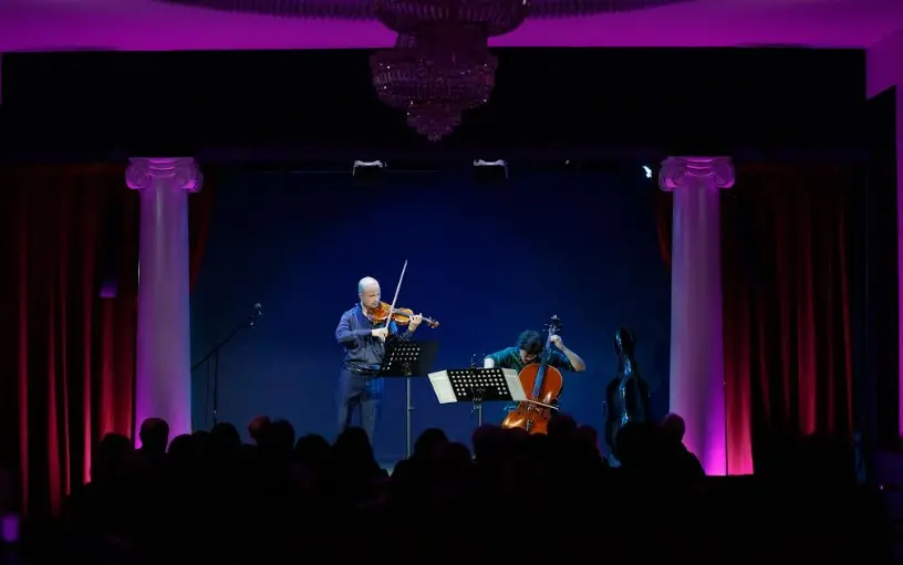 La magia dello Stradivari e il talento del duo Meraviglia-Barraco conquistano il pubblico del Rapsodie Agresti Calabriae a Vibo e Reggio\n