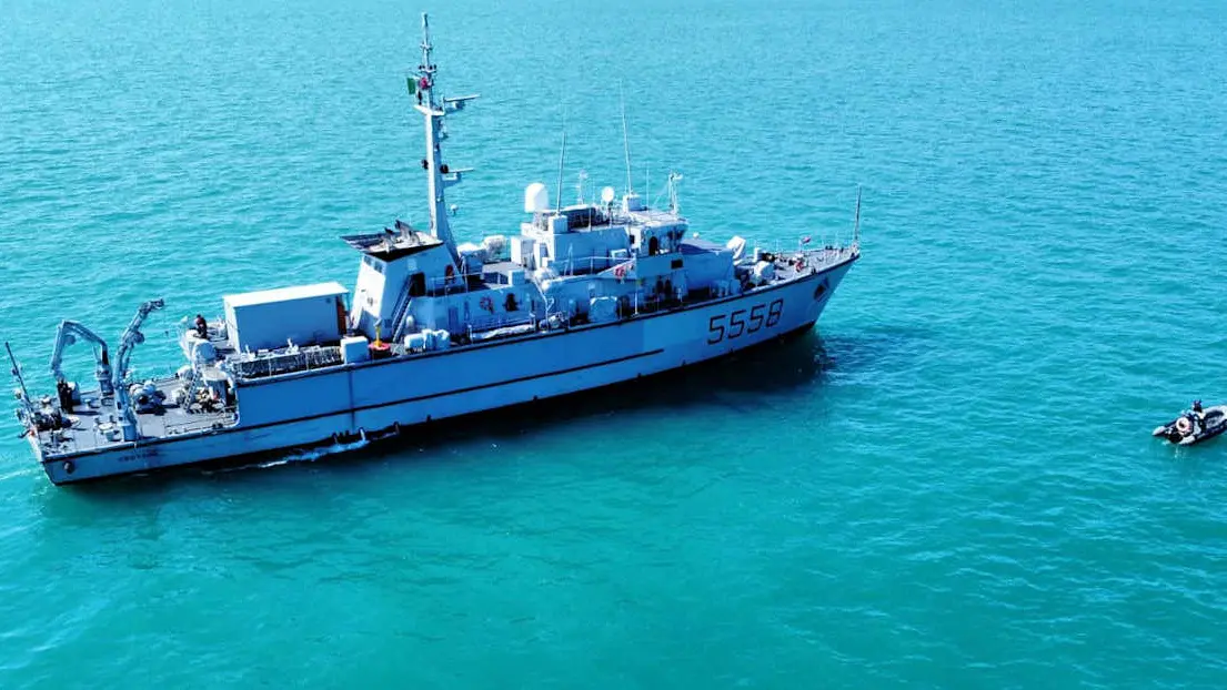 <p>Cacciamine italiani nello Stretto di Hormuz, tra le unità pronte c’è anche <span style=\"color:hsl(0, 75%, 60%);\">la “calabrese” Crotone</span></p>