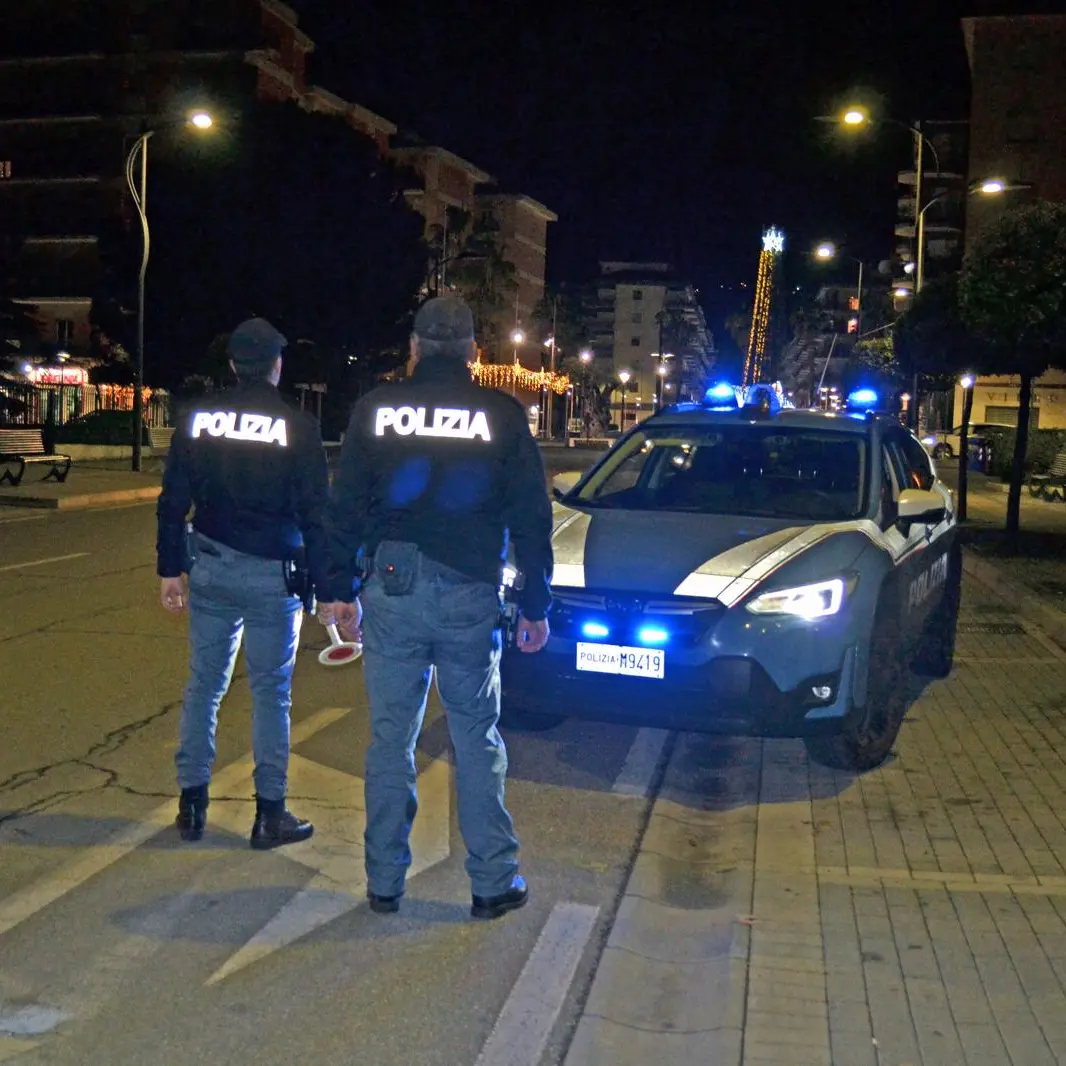 Ruba denaro in un circolo di Rossano e fugge, arrestato 24enne\n