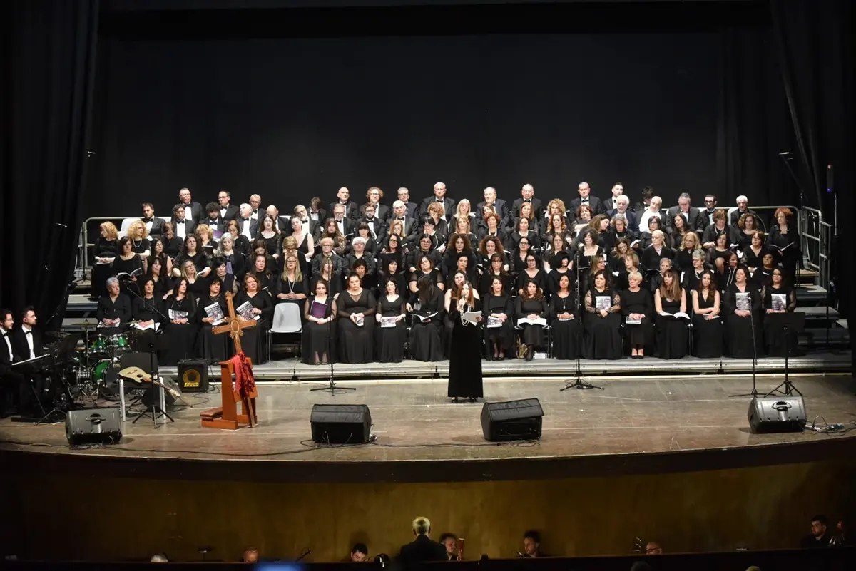“Christus Vincit IV – Un concerto per la vita”, emoziona il\u00A0Teatro Cilea\n