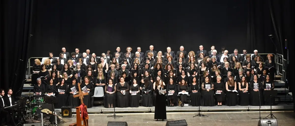 “Christus Vincit IV – Un concerto per la vita”, emoziona il\u00A0Teatro Cilea\n