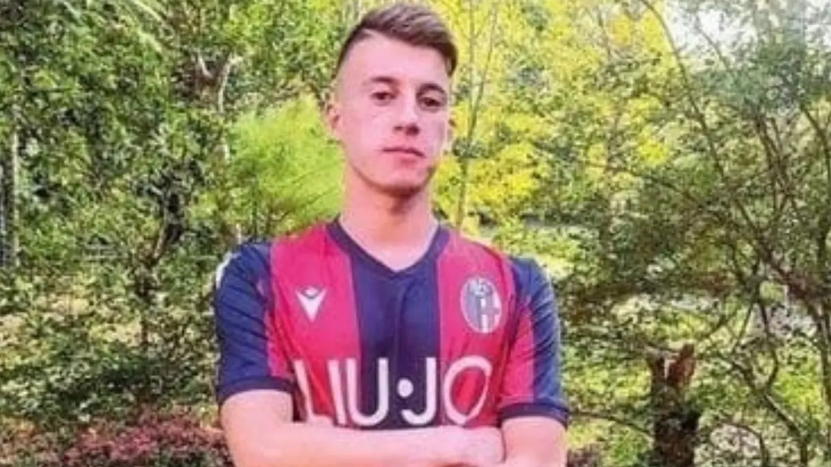 <p>Davide Ferrerio</p>\\n