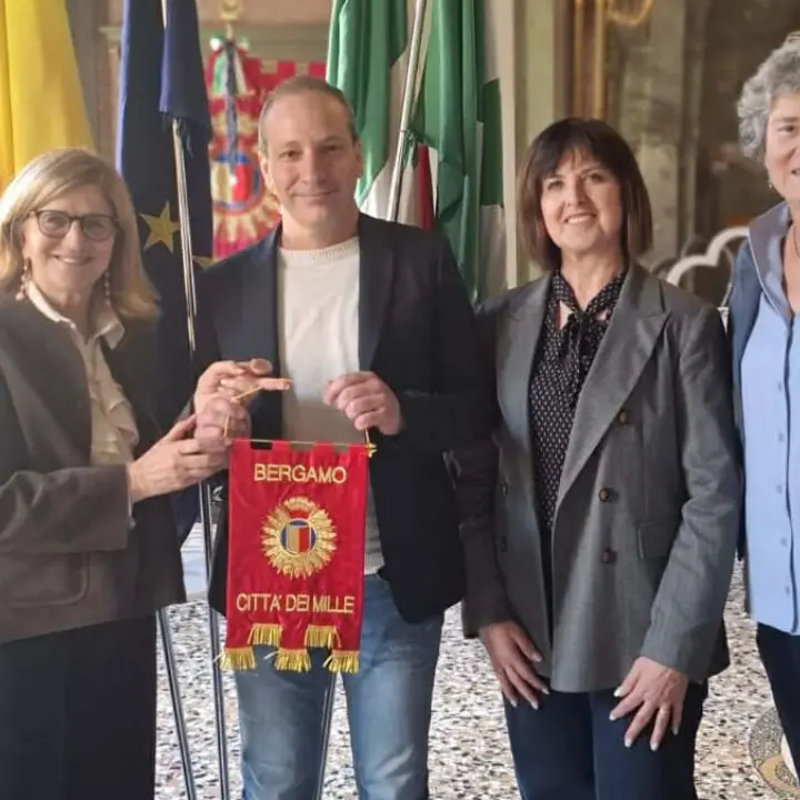 Il grazie della città di Bergamo al prof vibonese che ha salvato uno studente mentre si stava buttando dalla finestra\n