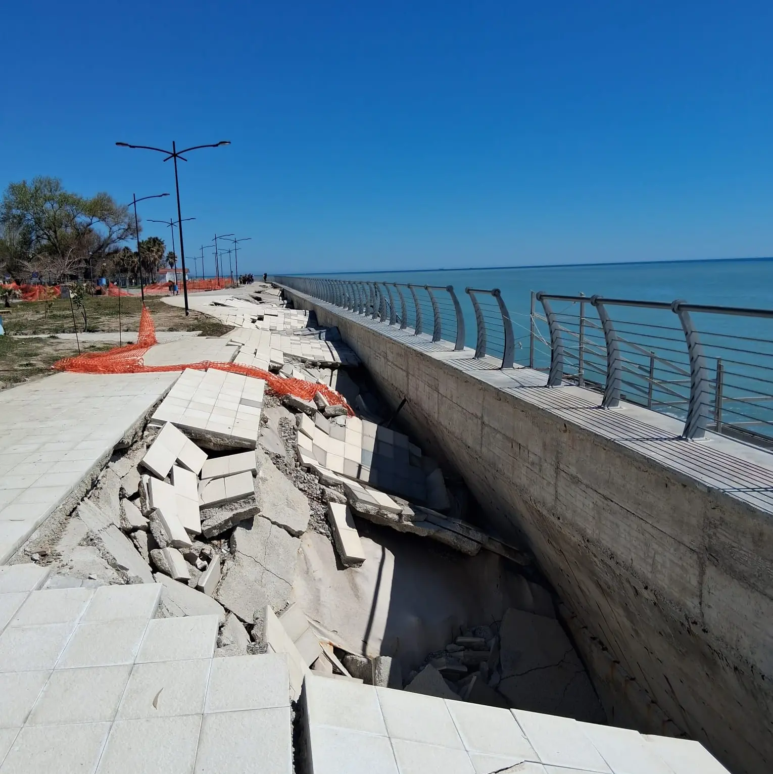Lungomare di Caulonia: il Comune sollecita formalmente gli Enti nazionali. «Tre mesi senza risposte dopo il ciclone Harry»\n
