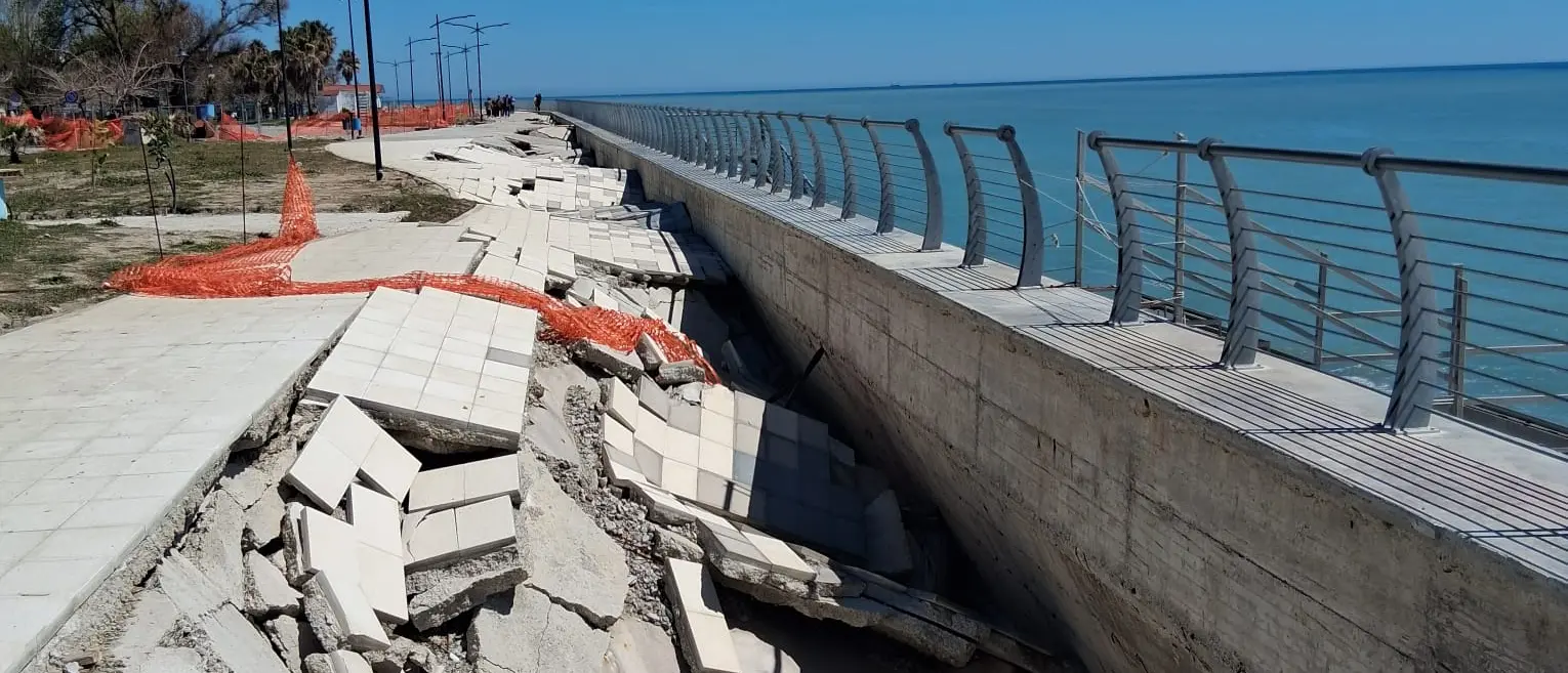 Lungomare di Caulonia: il Comune sollecita formalmente gli Enti nazionali. «Tre mesi senza risposte dopo il ciclone Harry»\n
