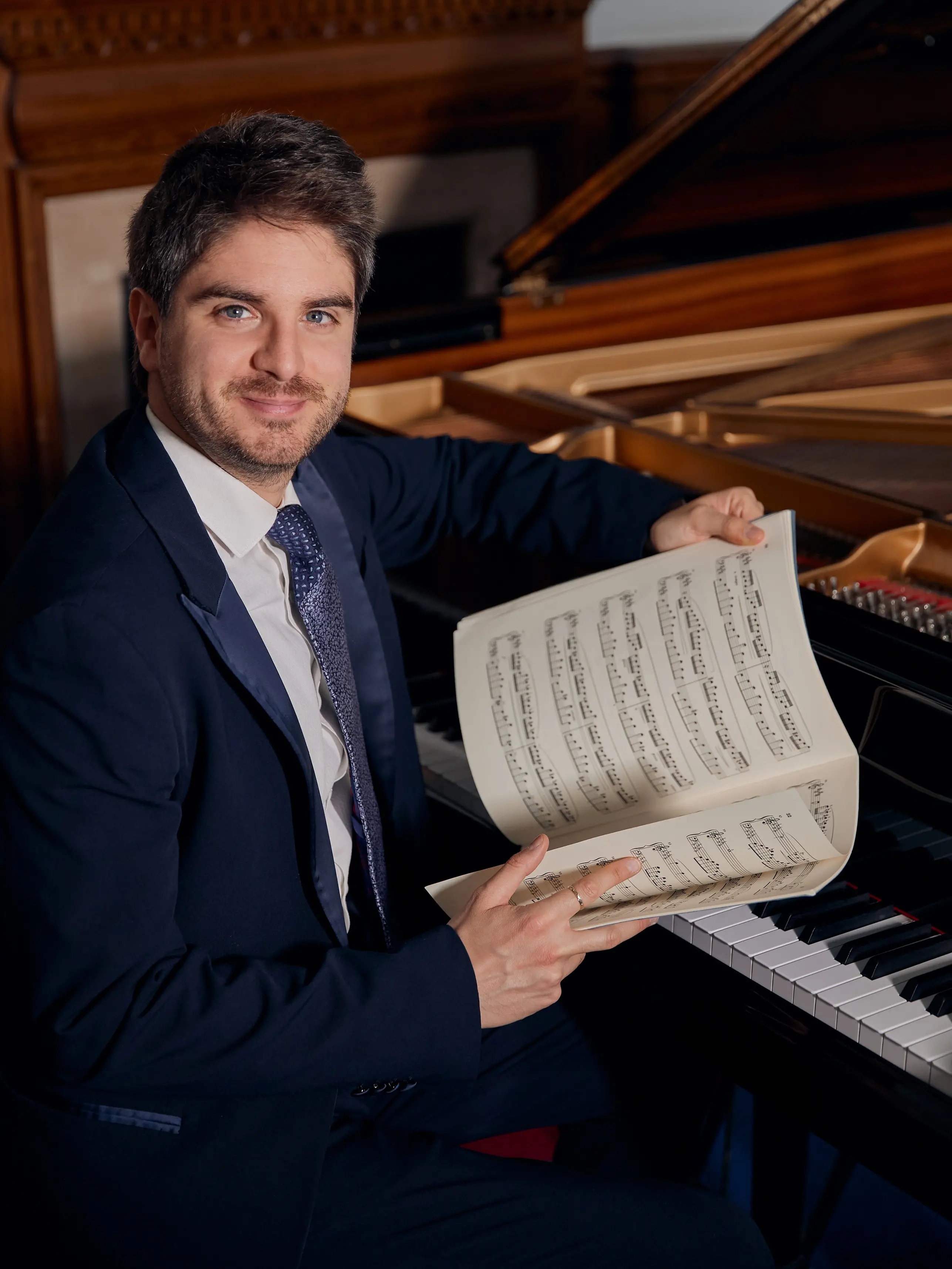 Il musicista reggino\u00A0Antonio Morabito in concerto all’Istituto Italiano di Cultura a Londra\n