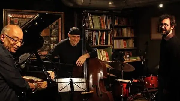 Il jazz pronto a invadere Vibo Valentia: arriva il\u00A0Sabin Todorov Trio. Ecco quando sarà il concerto\n