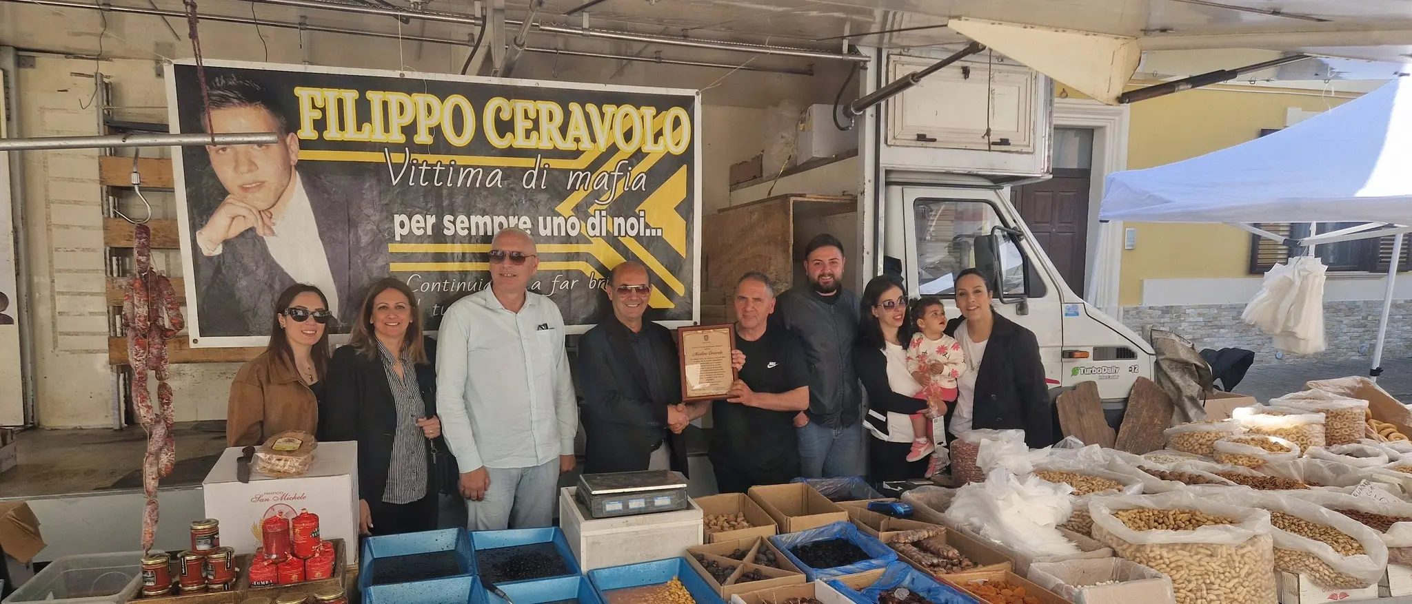 «Non si è piegato»: Mileto celebra il coraggio di Martino Ceravolo, simbolo della battaglia per la verità sull’omicidio del figlio Filippo\n