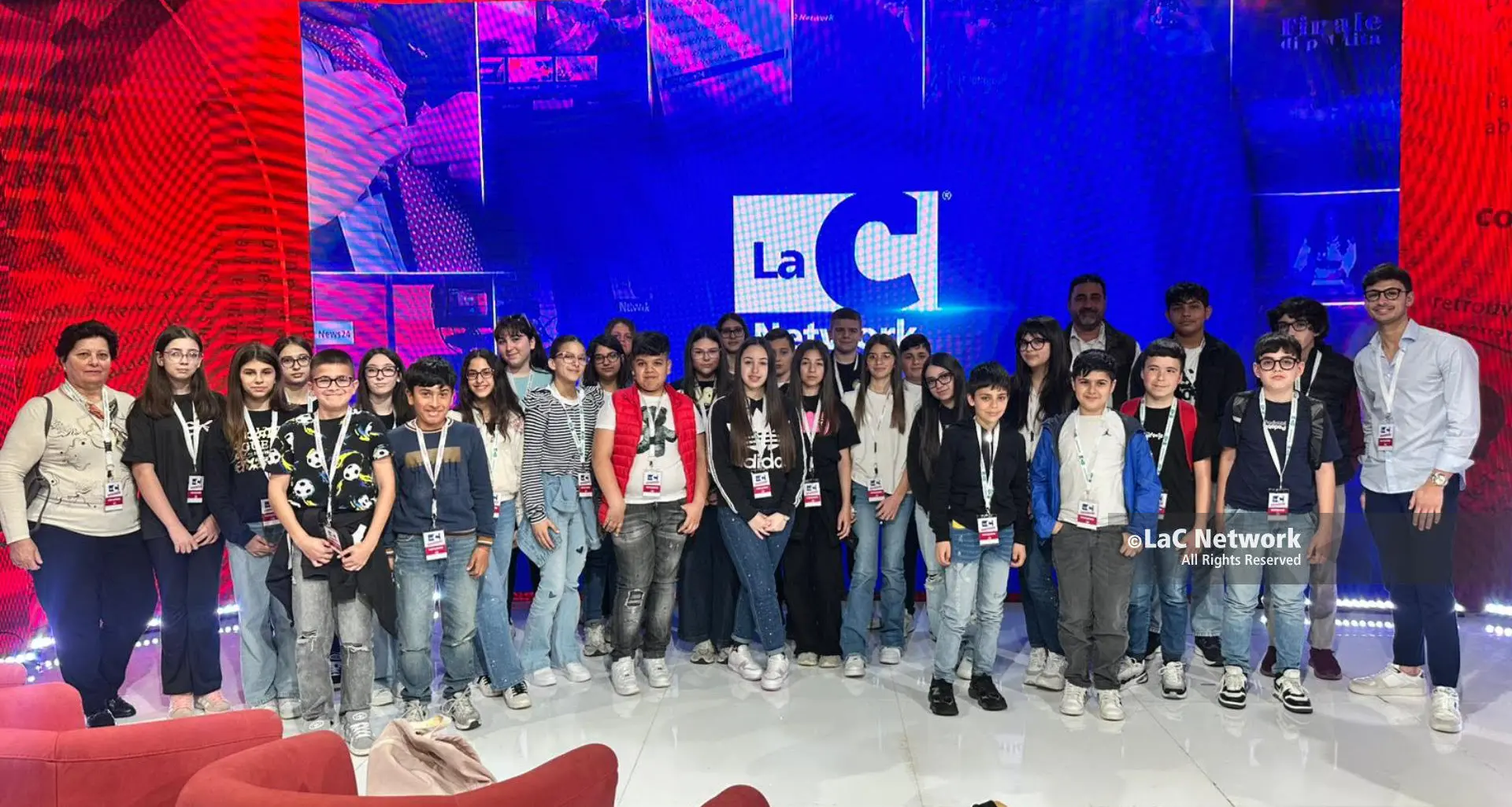 A tu per tu con il mondo dell’informazione: gli studenti dell’Istituto “Terrana” di Ardore in visita agli studi di LaC\n