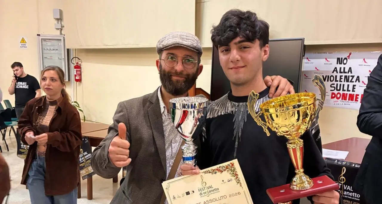 Un calabrese ai Mondiali di organetto,\u00A015enne di Acri stacca il pass per la Francia e sogna in grande\n