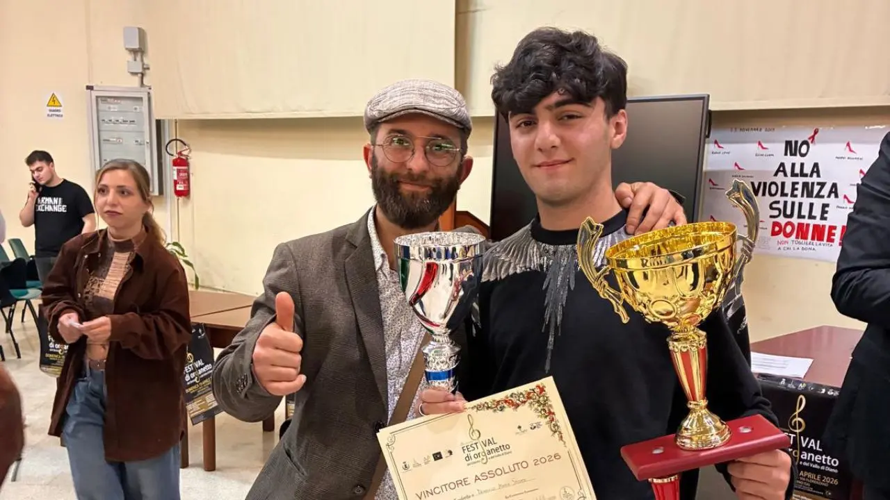 Un calabrese ai Mondiali di organetto,\u00A015enne di Acri stacca il pass per la Francia e sogna in grande\n