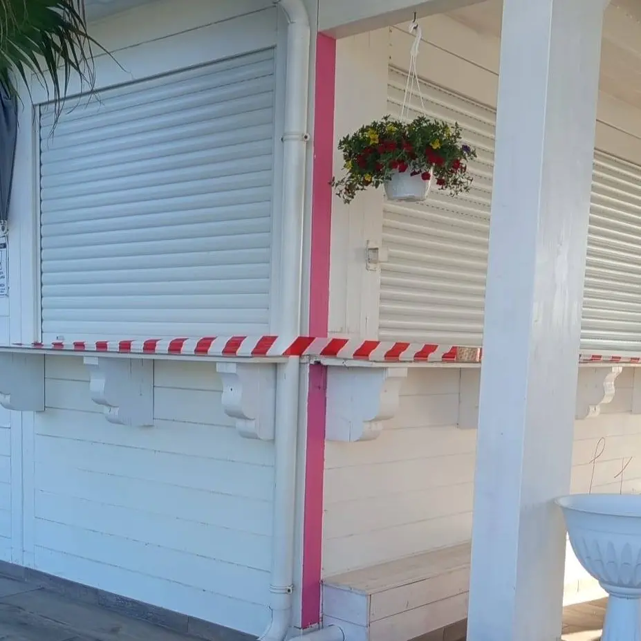 Aumentano i sequestri dei lidi a Santa Maria\u00A0del Cedro, lo sfogo sui social: «È\u00A0l’omicidio di un’impresa».\n