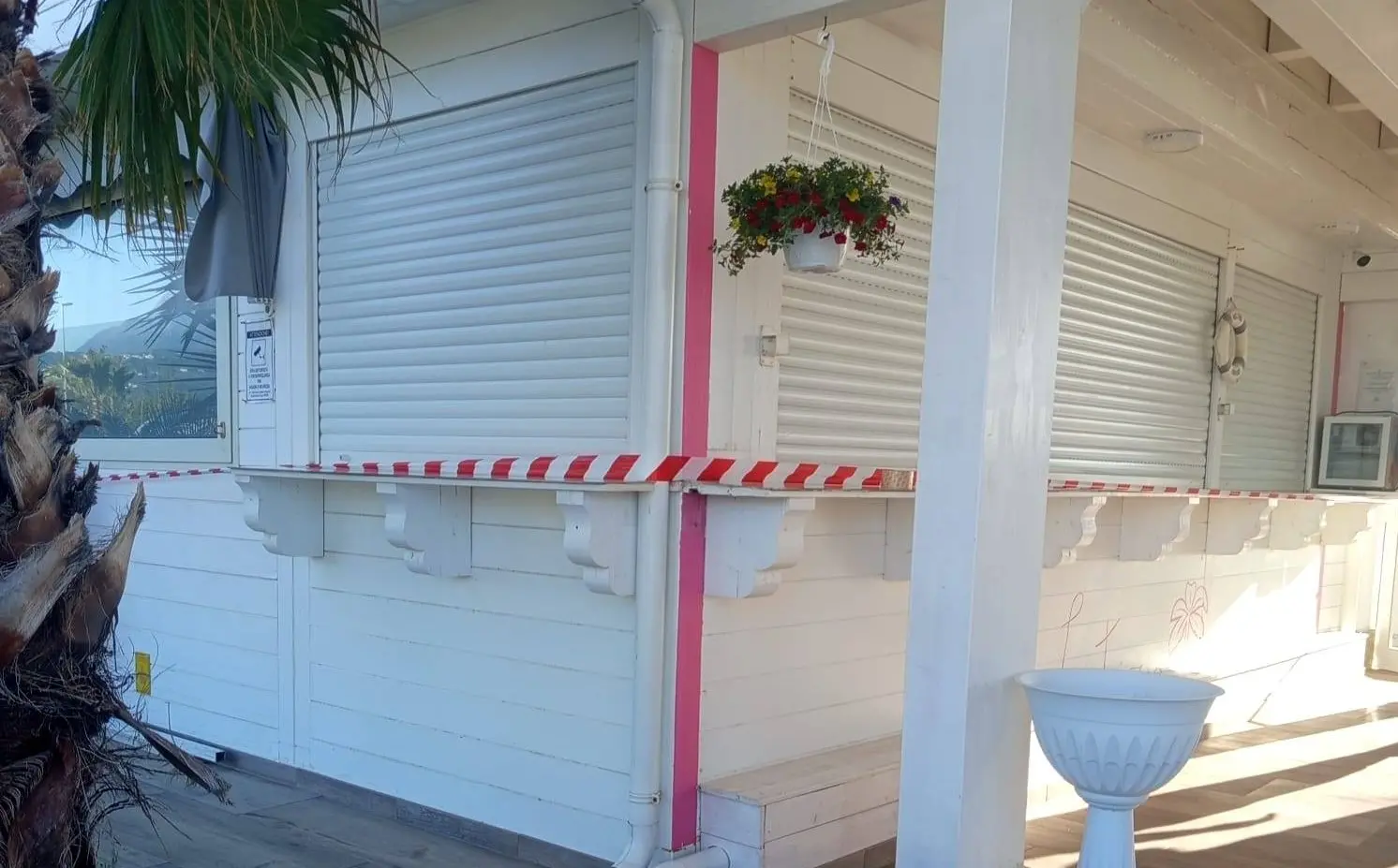 Aumentano i sequestri dei lidi a Santa Maria\u00A0del Cedro, lo sfogo sui social: «È\u00A0l’omicidio di un’impresa».\n