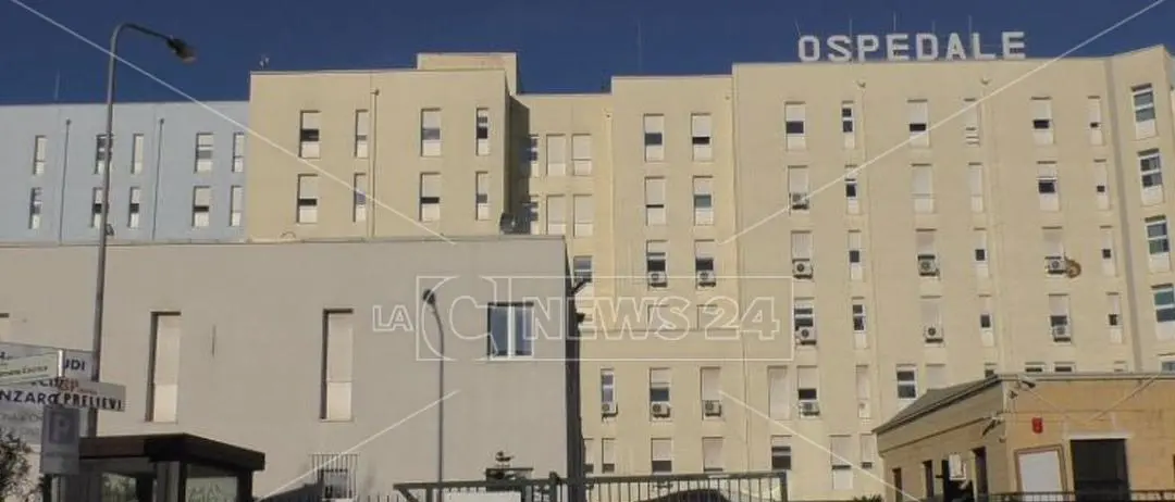 Intervento cardiologico innovativo al San Giovanni di Dio: a Crotone il primo impianto in Calabria di un mini-elettrocatetere\n