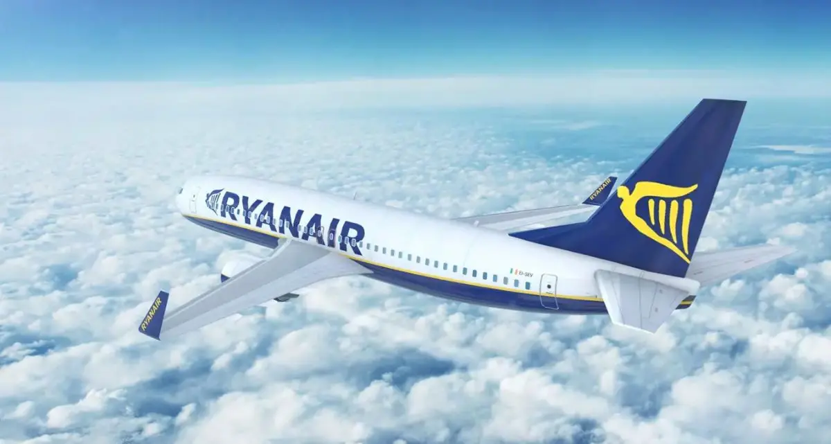 Il caro carburante minaccia i voli per le vacanze estive, il ceo di Ryanair: «Forniture garantite fino a maggio»\n