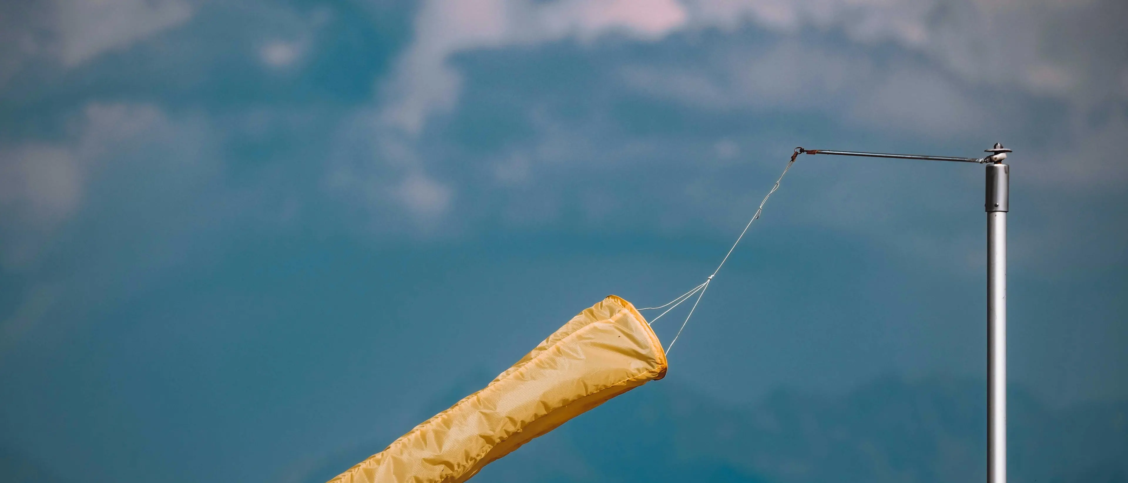 In Calabria arriva il vento da nord e calano le temperature, ma torna la primavera per il weekend del 25 Aprile\n
