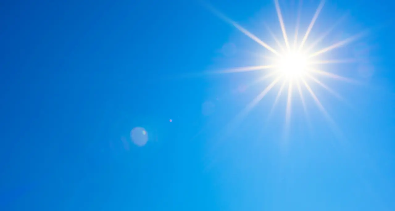 <p>Aria più fresca oggi e domani, poi <span style=\"color:hsl(0,75%,60%);\">arriva l'anticiclone</span>: sole e tempo stabile nel weekend del 25 aprile</p>