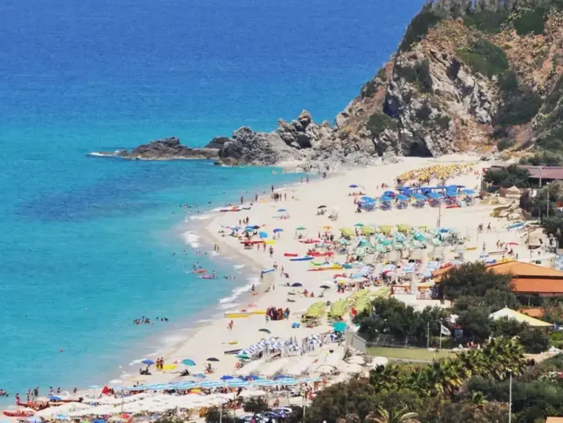 Tutela del mare, il Vibonese porta a casa 4 interventi per 1,5 milioni di euro: Zambrone e Briatico guidano la graduatoria, Ricadi resta al palo