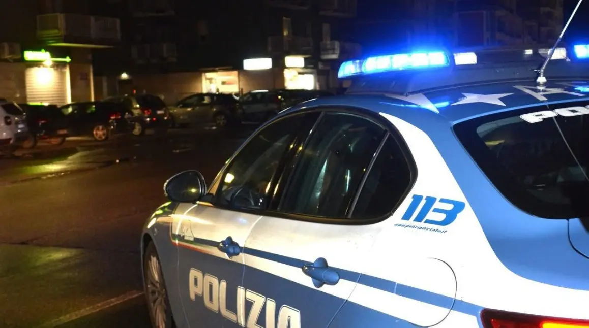 Crotone, chiuso un ristorante adibito abusivamente a discoteca: violate\u00A0norme igienico-sanitarie e di sicurezza\n