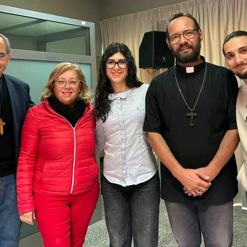 Al liceo scientifico Zaleuco, l’incontro con\u00A0monsignor\u00A0Christian Carlassare\n