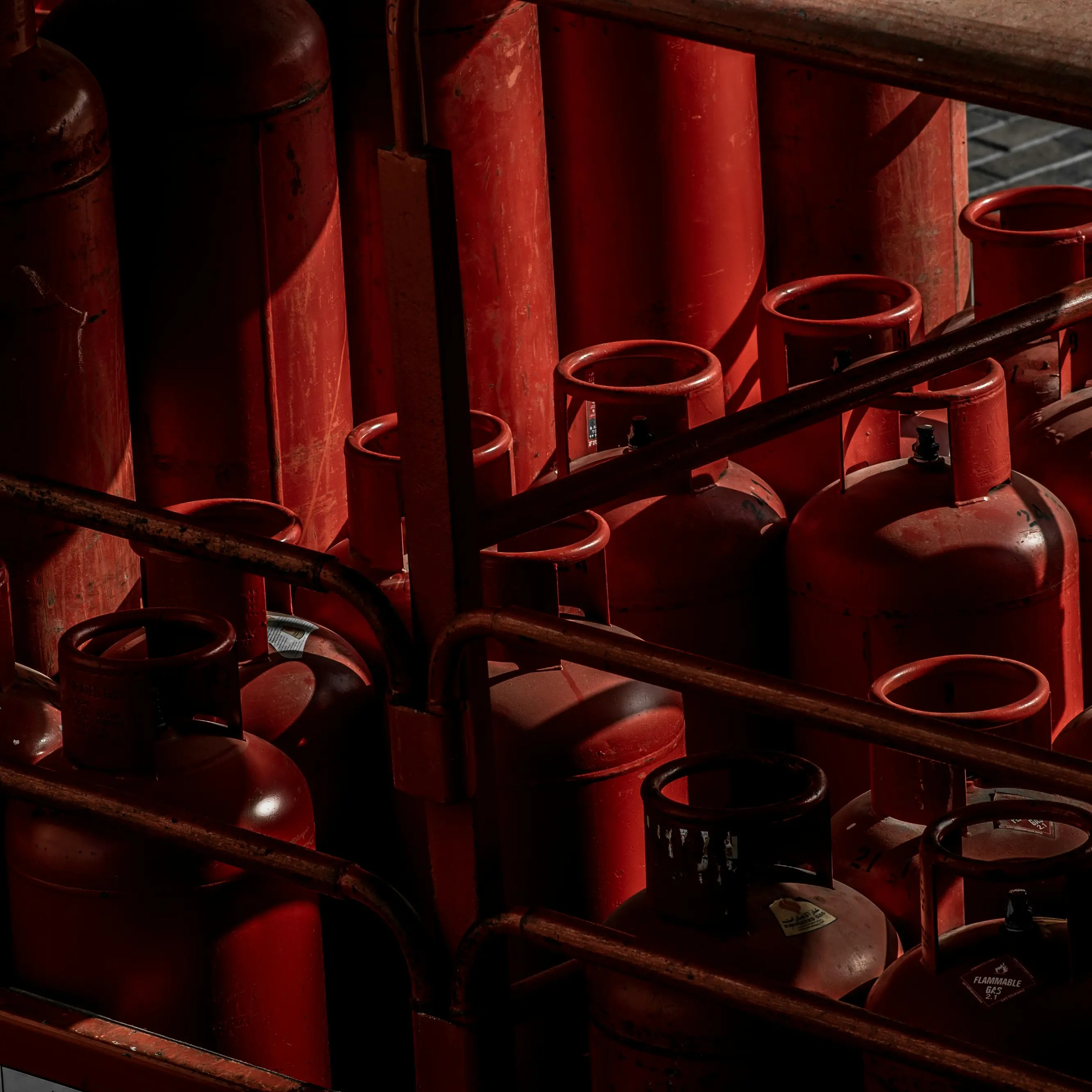 <p>La Guardia di Finanza sequestra 261 bombole di gpl nel Cosentino, una persona denunciata<br> </p><p> </p>