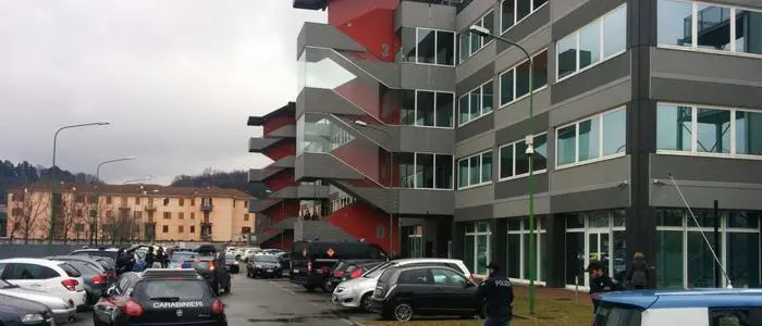Bomba contro la Procura di Ivrea, spunta la pista della 'ndrangheta dopo le inchieste su clan e politica\n