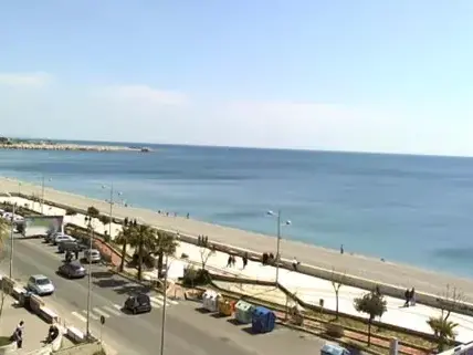 Catanzaro, a Lido il “Porto Village”: due mesi di musica, sapori e cultura fino al 6 settembre – IL PROGRAMMA