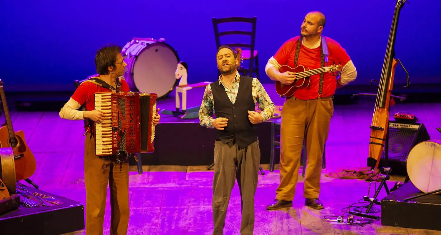 Mimì di e con Mario Incudine in scena a Locri per la rassegna del Centro Teatrale Meridionale\n