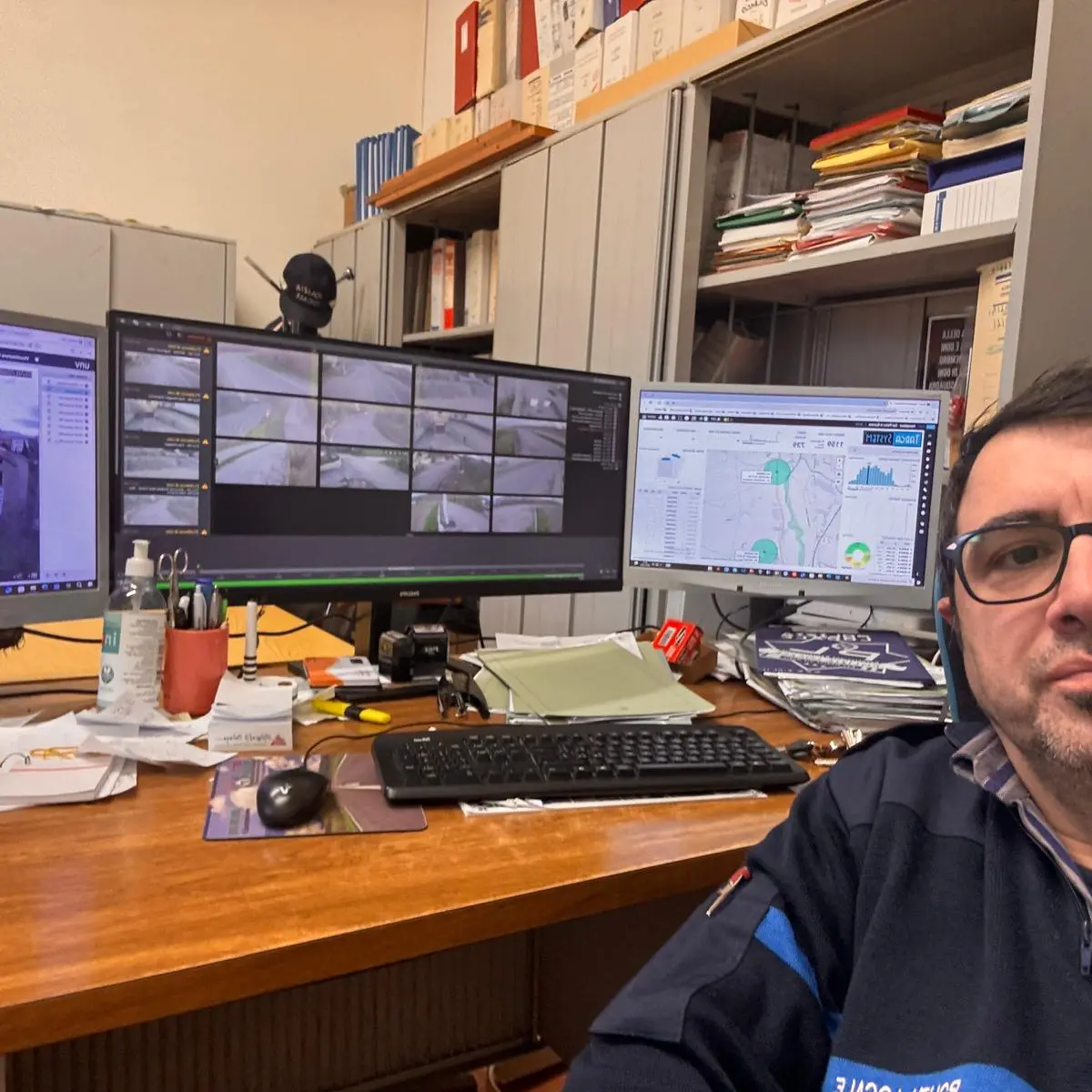 San Pietro in Guarano, individuato uno zozzone con le telecamere di sicurezza che abbandonava rifiuti\n