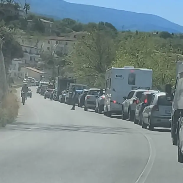 SS18 pericolosa: un incidente a Belvedere Marittimo,\u00A0tamponamento ad Acquappesa\n