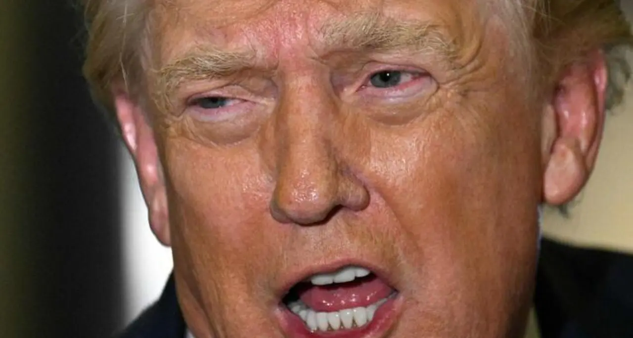 Trump: «Hormuz sotto il controllo Usa. Ho ordinato alla Marina di distruggere qualsiasi nave metta mine»\n