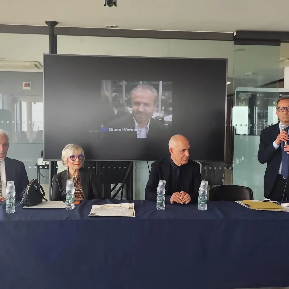 Evento su Gianni Versace al MarRc, Battaglia: «Museo del mare a lui intitolato come un luogo simbolico che racconta apertura, contaminazione e bellezza»\n