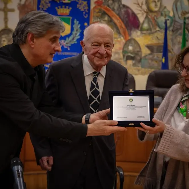 Palazzo dei Bruzi rende omaggio a Franco Plastina, maestro della cardiologia cosentina\n