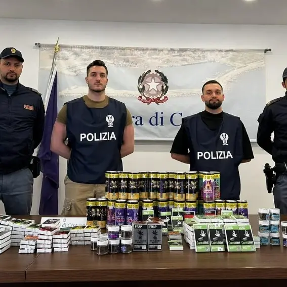 Crotone, prodotti con cannabis light in distributori automatici: scatta il sequestro\n