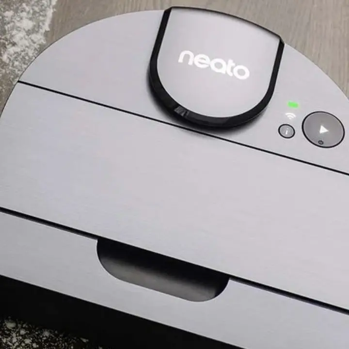 Codici chiede tutele e rimborsi per chi ha acquistato un robot Neato\n