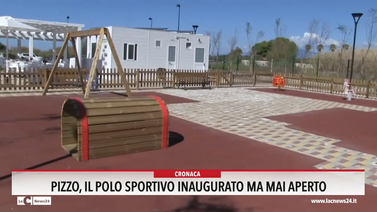 Pizzo, il polo sportivo inaugurato ma mai aperto