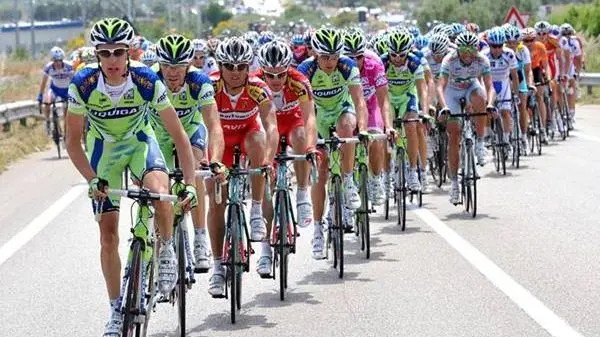 Giro d’Italia: incontro con commercianti e operatori balneari in vista della tappa del 12 maggio (LINK)\n