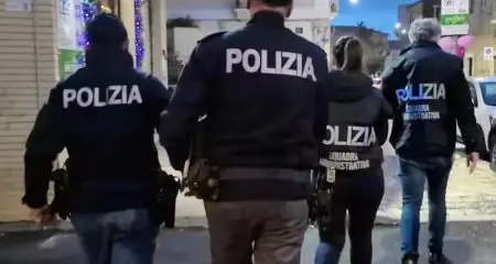 Esercizio abusivo di sala giochi: sanzionati i proprietari di due circoli privati frequentati da soggetti con precedenti\n